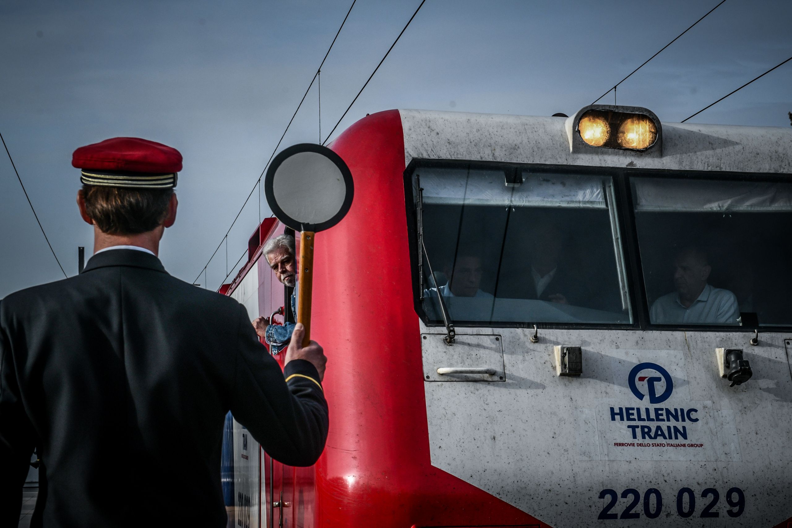 Hellenic Train Seeks Contract Renegotiation with Greek State Amidst Revenue Losses
