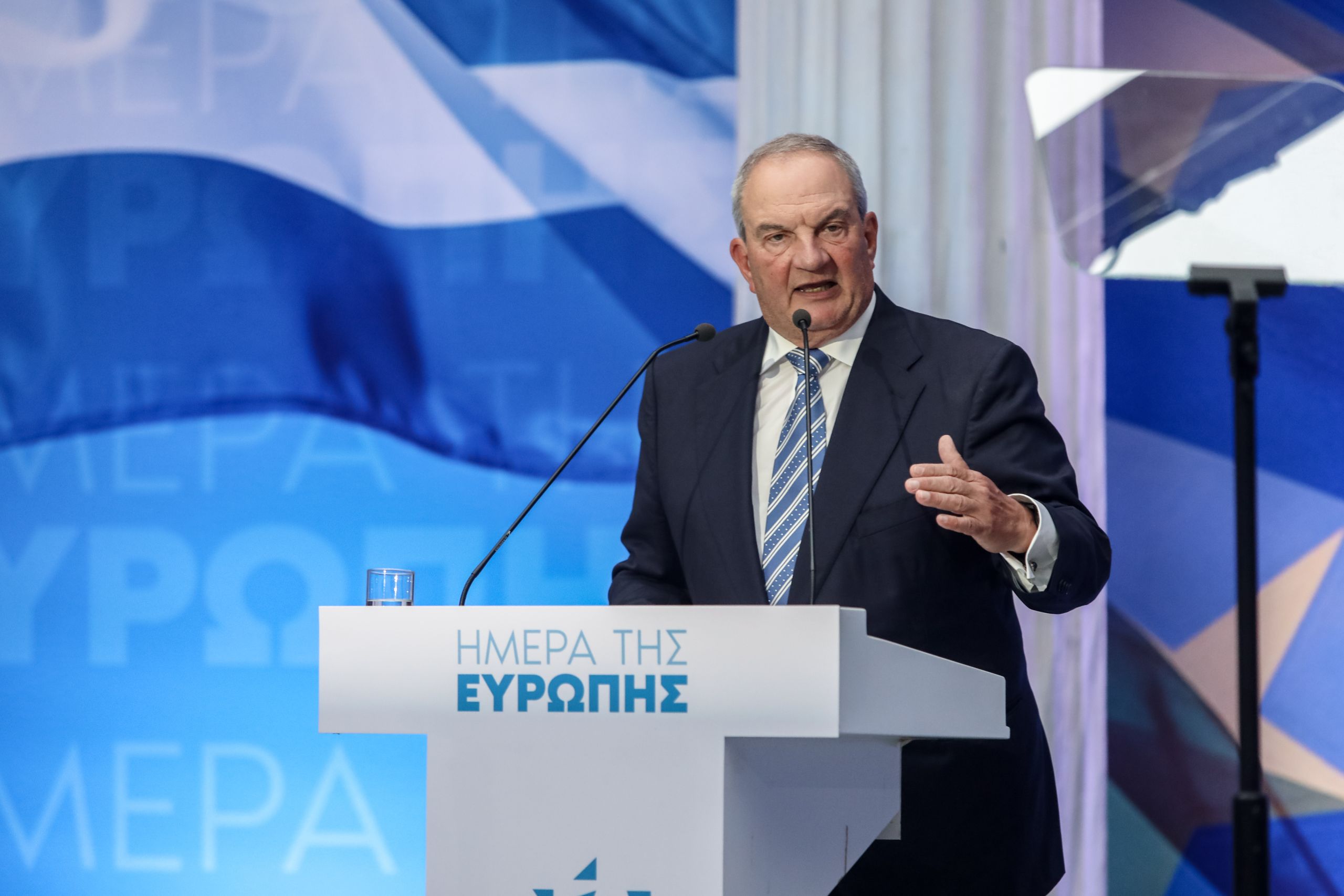 Καραμανλής: Πλάνες και αυταπάτες στα εθνικά θέματα δεν επιτρέπονται και δεν συγχωρούνται