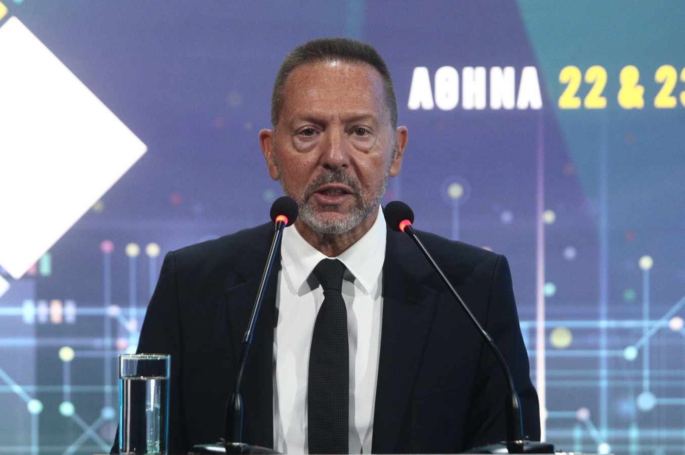 Στουρνάρας σε FT: Νέες προκλήσεις από τη σύγκρουση στη Μεση Ανατολή [vid]