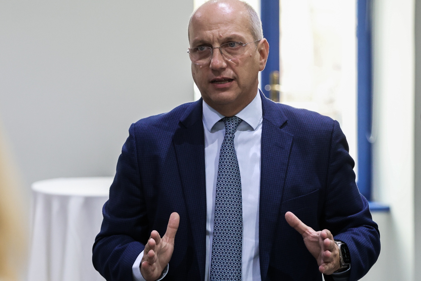 Οικονόμου για εκκένωση κατάληψης: Καμιά ανοχή σε παραβατικές και βίαιες συμπεριφορές