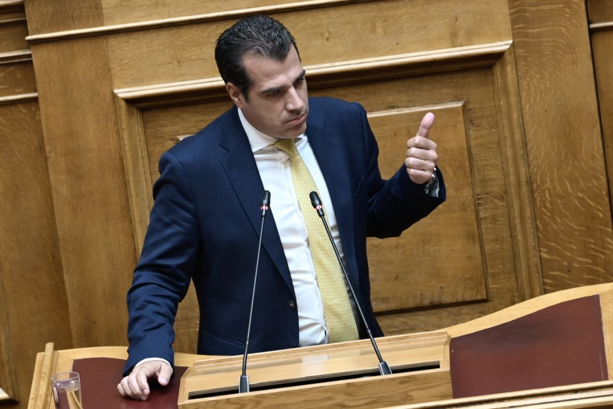Πλεύρης: Ο Κασσελάκης ήρθε στη Βουλή σαν χειροκροτητής