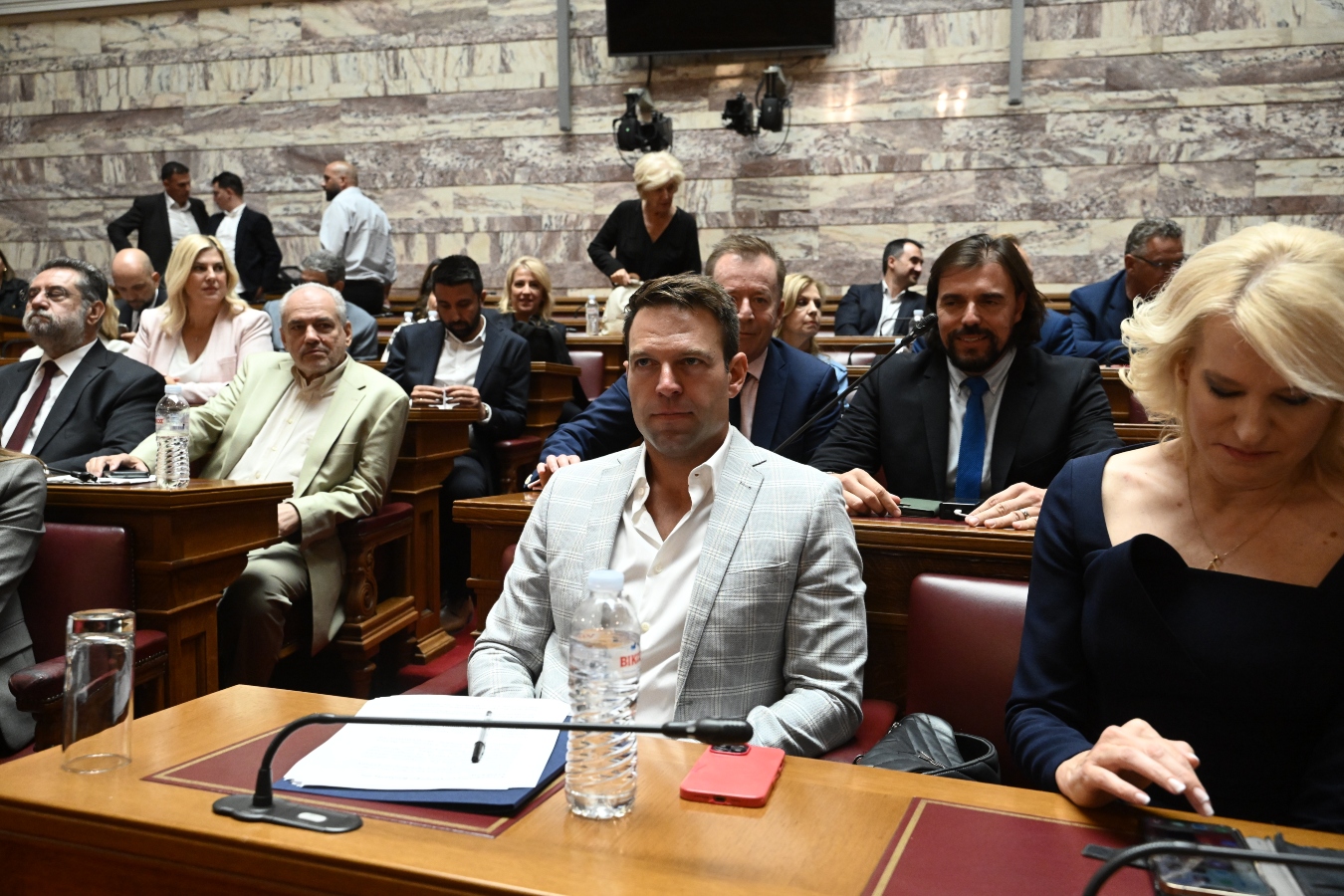 ΣΥΡΙΖΑ: Συντονιστής ο Πολάκης – Ποιοι ψήφισαν “λευκό” στην πρόταση Κασσελάκη