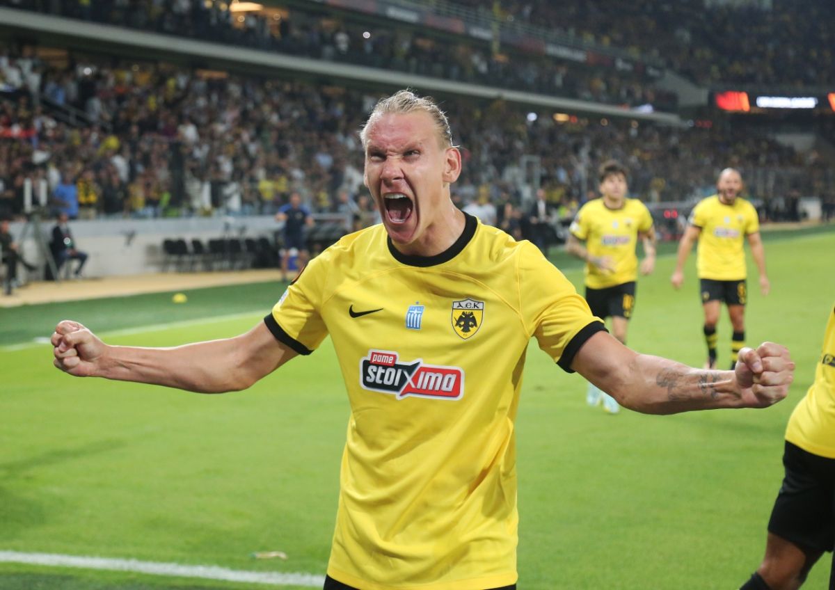 ΑΕΚ – Άγιαξ 1-1: Ο Βίντα την κράτησε στην κορυφή [vid]