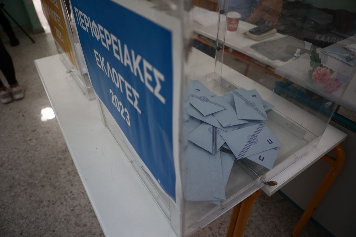 Αυτοδιοικητικές εκλογές: Ομαλά διεξάγεται η ψηφοφορία – Πού παρουσιάστηκαν προβλήματα [vid]