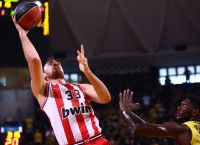 Απίστευτο: Σε 46 ώρες οι τέσσερις του Θρύλου έβαλαν 127 πόντους! [vid]