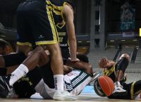 Παναθηναϊκός-Μαρούσι: Σύρραξη και αποβολή για Αντετοκούνμπο και Λούκοβιτς [vid]
