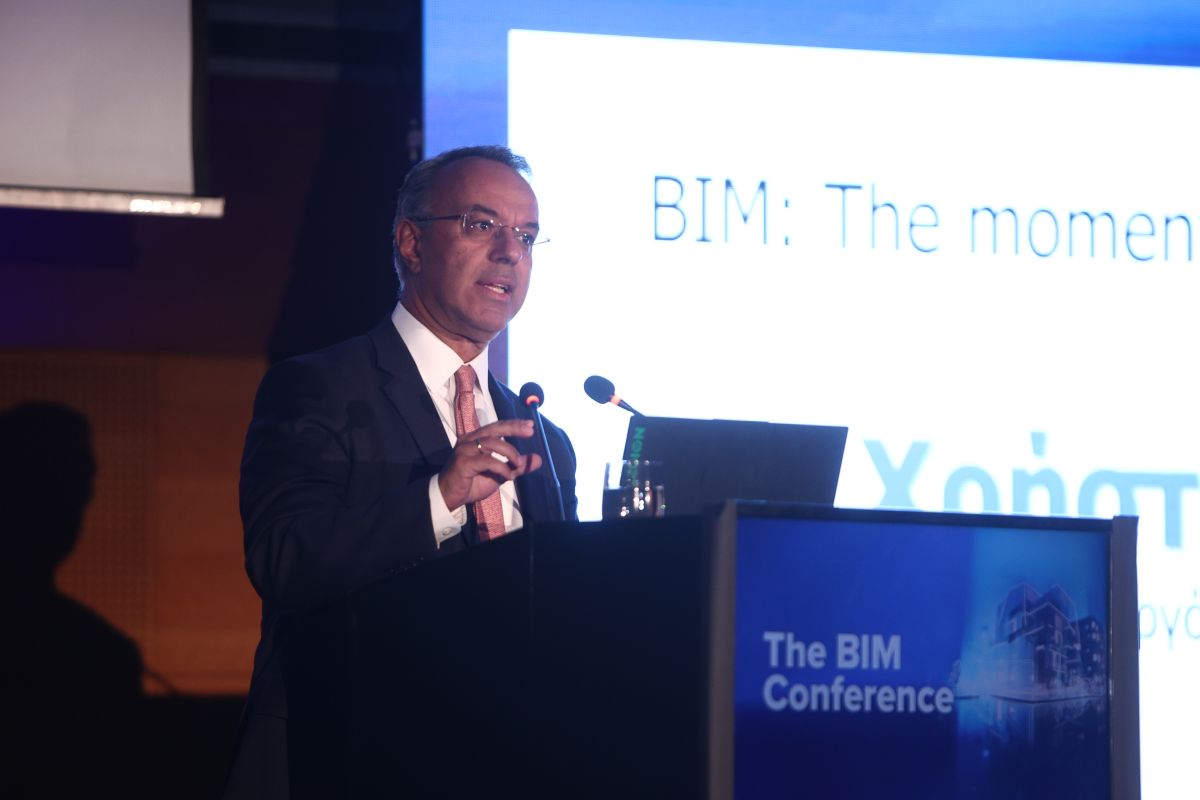 Infrastructure Min. Staikouras provides quarter update on progress of major projects