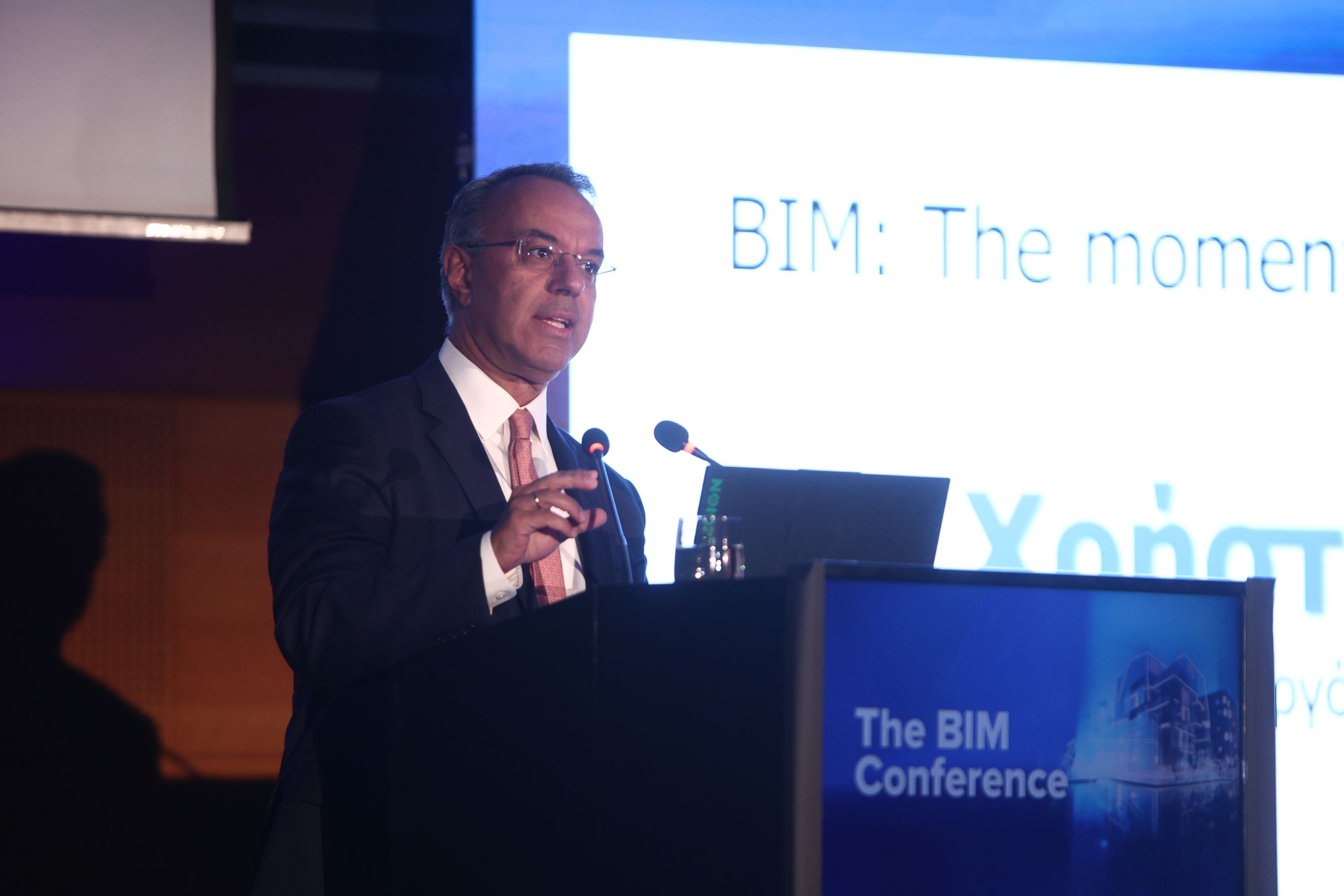 Infrastructure Min. Staikouras provides quarter update on progress of major projects