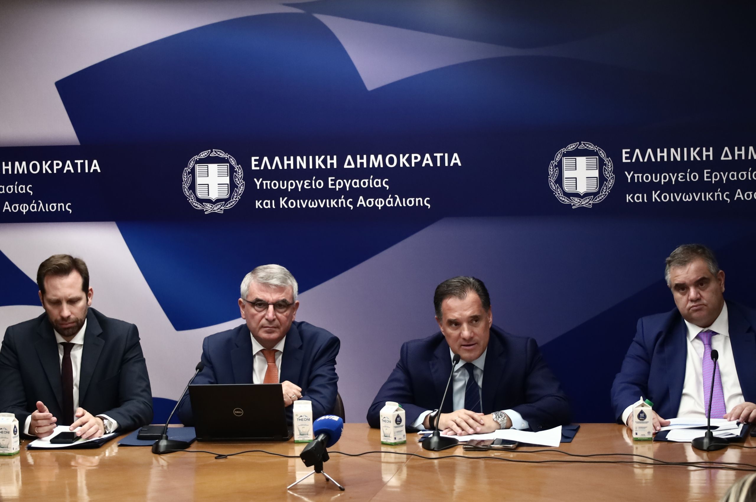 Ασφαλιστικό: Κατάργηση του «πέναλτι» για τους εργαζόμενους συνταξιούχους