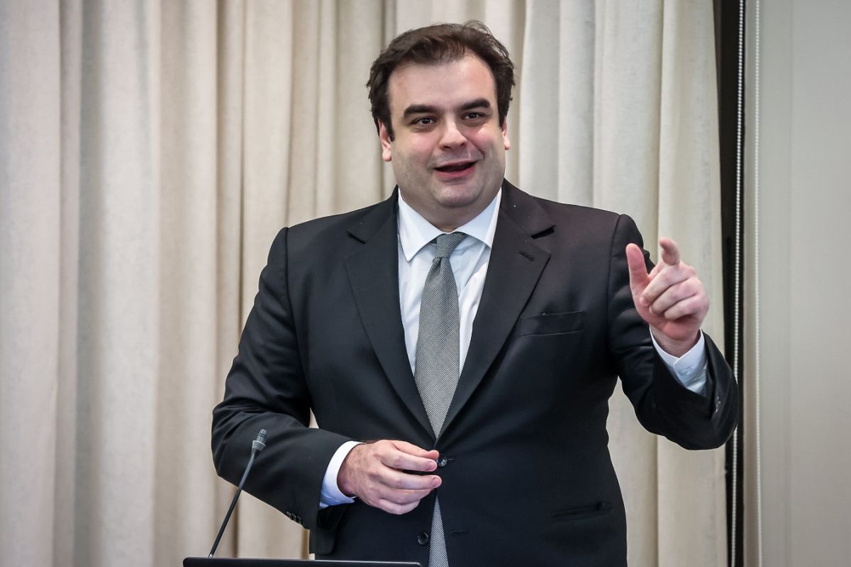 Κυριάκος Πιερρακάκης: Διαδραστικοί πίνακες σε όλα τα σχολεία έως τον ερχόμενο Σεπτέμβριο