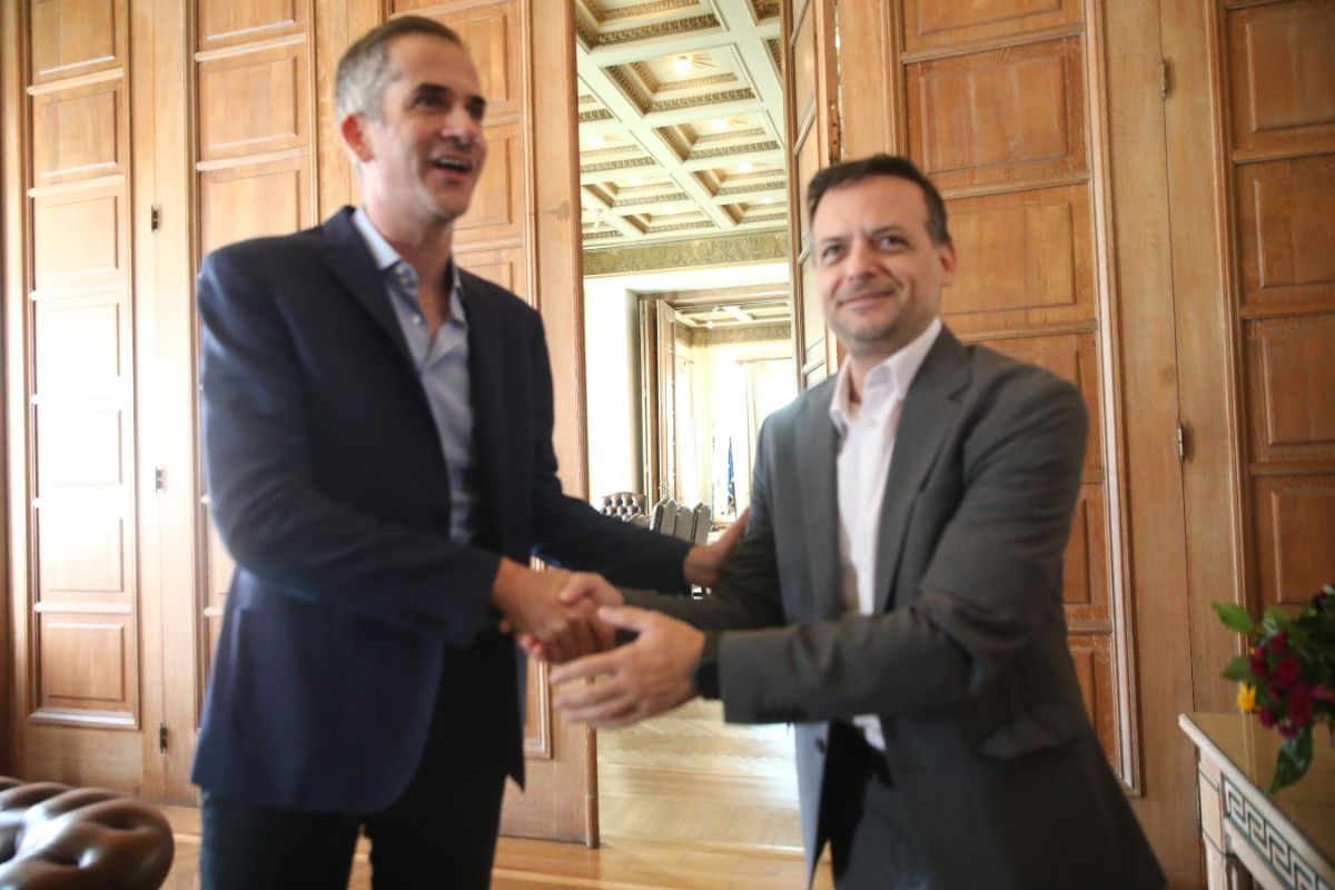 Τετ α τετ Δούκα – Μπακογιάννη στο δημαρχείο Αθηνών [vid]