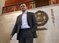 Χάρης Δούκας: Έξι ερωτήσεις για τη Βασιλίσσης Όλγας [vid]