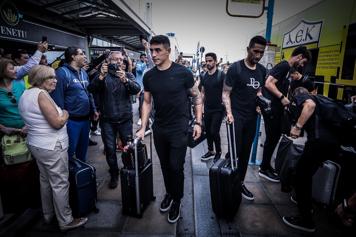 ΑΕΚ: Αναχώρησε για Μασσαλία η αποστολή – Sold out η αναμέτρηση [vid]
