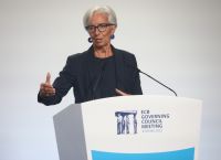 Κριστίν Λαγκάρντ ή τα δημόσια εύσημα στους Έλληνες