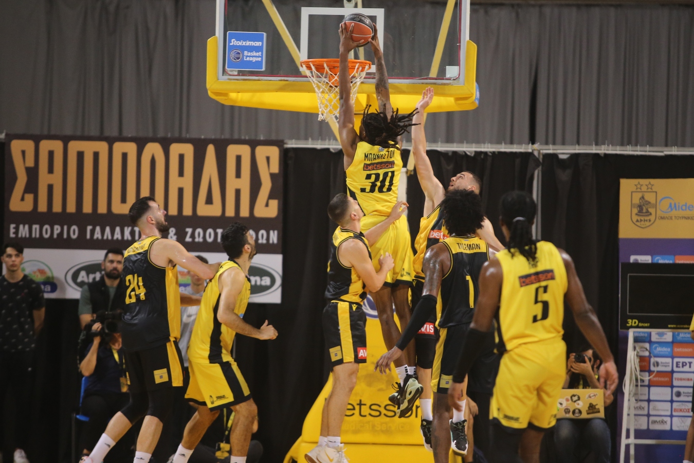Άρης-ΑΕΚ 75-64: Οι γηπεδούχοι νικητές στο ντέρμπι [vid]