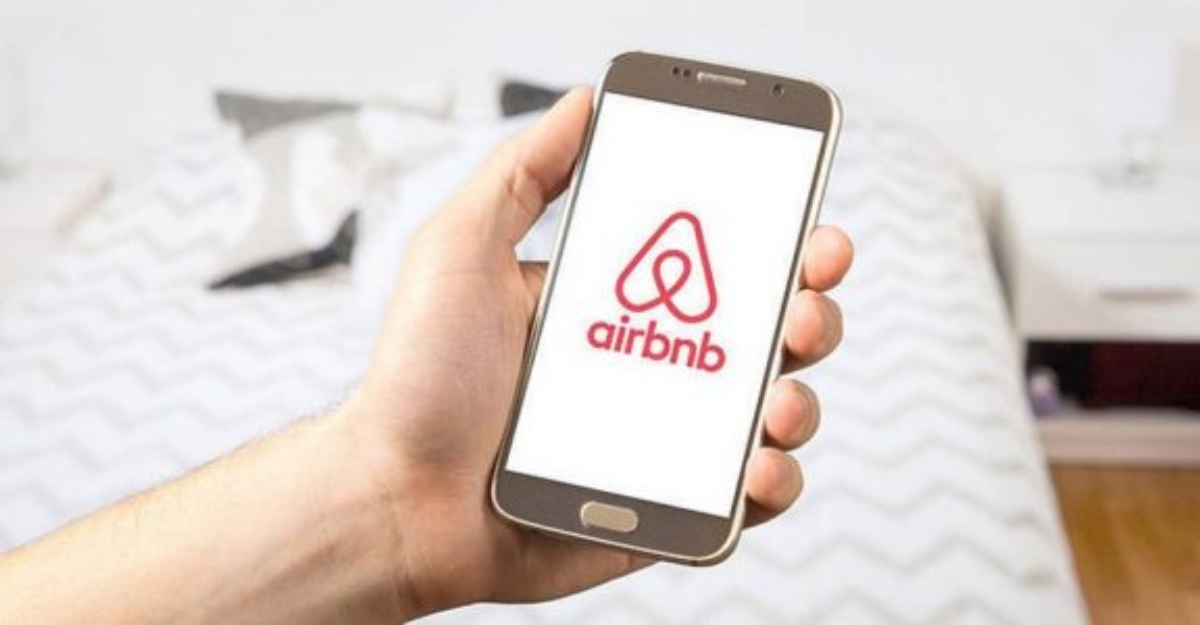 Airbnb: Νέο ρεκόρ για την Ελλάδα