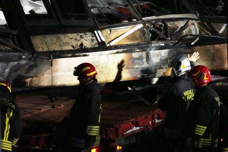 Στο πένθος η Βενετία: Ένα βρέφος και μια ανήλικη μεταξύ των 21 νεκρών [vid]