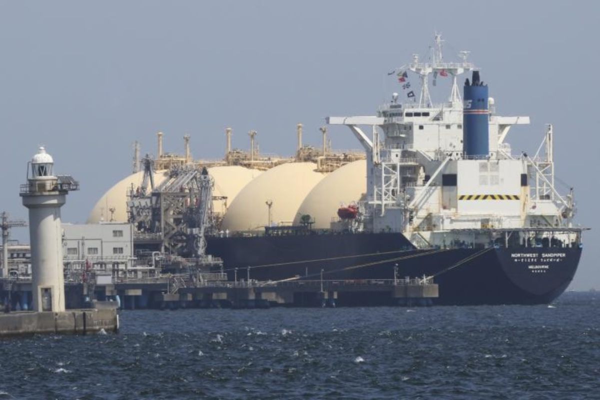 LNG: Έπιασε λιμάνι το πρώτο FSRU της Ελλάδας