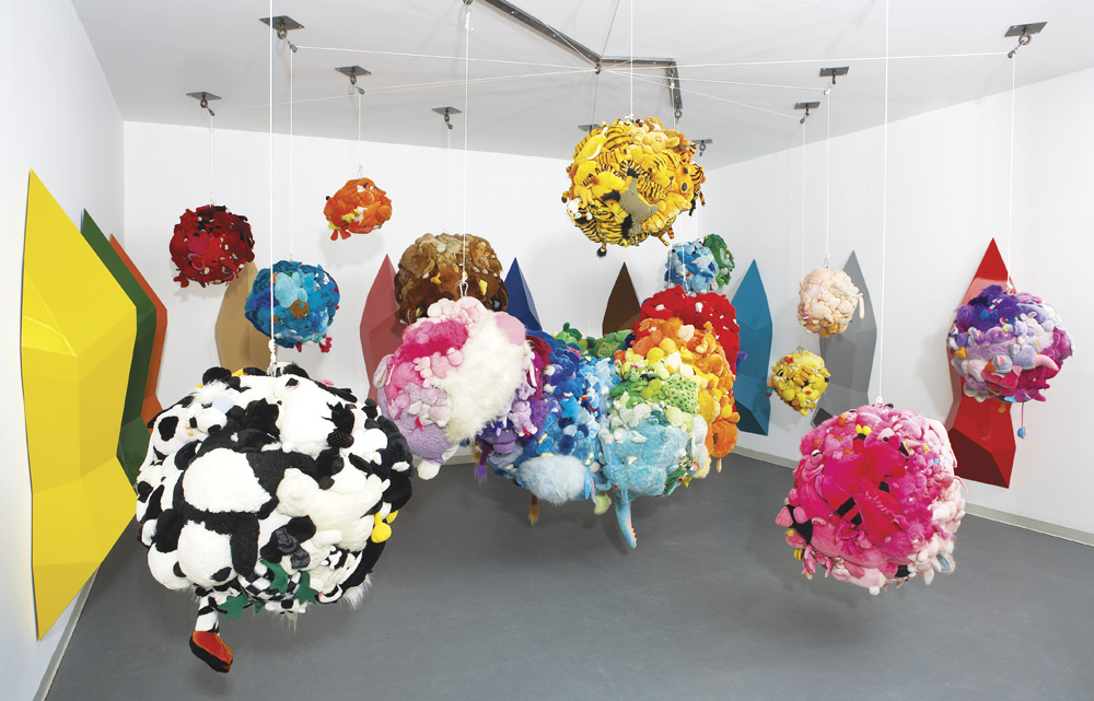 Paris+ par Art Basel 2023: Οι 5 συμμετέχοντες καλλιτέχνες που κέντρισαν το ενδιαφέρον μας