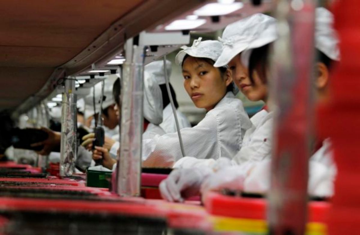 Foxconn: Τι θα κάνει με μικροτσίπ και EVs ο μεγαλύτερος προμηθευτής της Apple