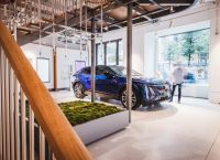 Η GM φέρνει ηλεκτρικά Cadillac των 90.000 δολ. στην Ευρώπη