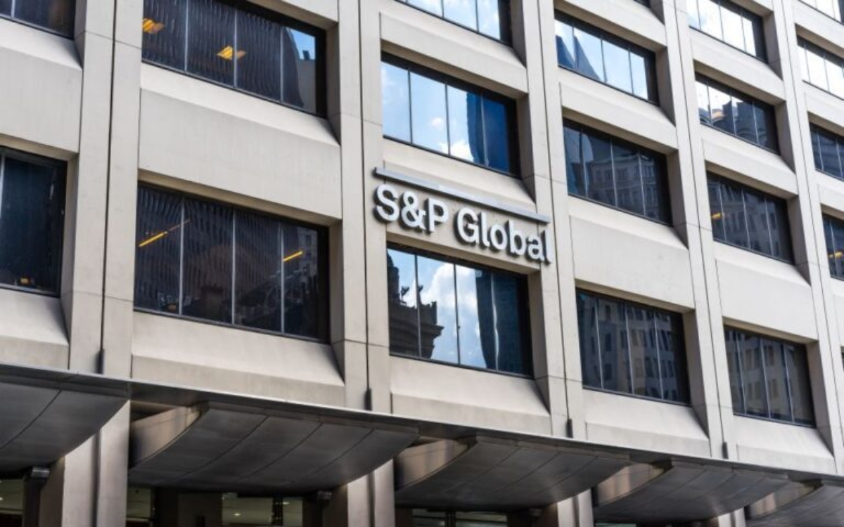 Πώς η S & P αναβάθμισε την Ελλάδα