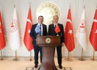 Συμφωνία συνεργασίας στο μεταναστευτικό ανακοίνωσαν Ελλάδα και Τουρκία [vid]