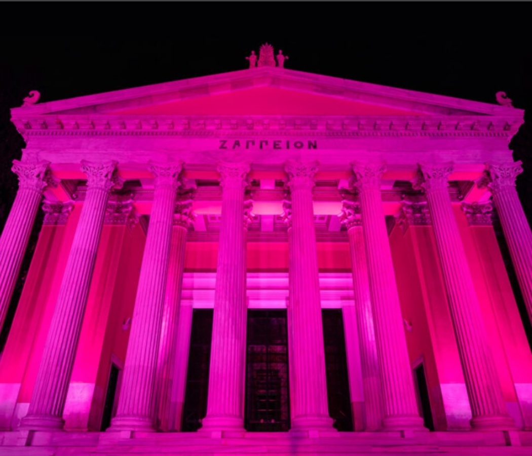 Η Estée Lauder Hellas φωταγώγησε το Ζάππειο Μέγαρο σε εκστρατεία ενημέρωσης για τον καρκίνο του μαστού
