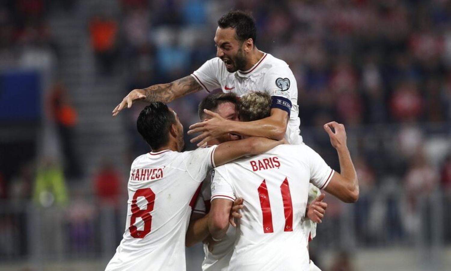 Euro 2024: Με τις βαλίτσες στο χέρι για Γερμανία οι Αλβανοί και οι Τούρκοι [vid]