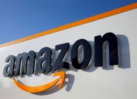 Amazon: «Μπλοκάρει» χιλιάδες πωλητές που απαντούν με δικαστικά μέσα