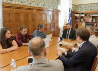 Τραγωδία στα Τέμπη: Συναντήθηκε με τους συγγενείς των θυμάτων ο Νίκος Ανδρουλάκης