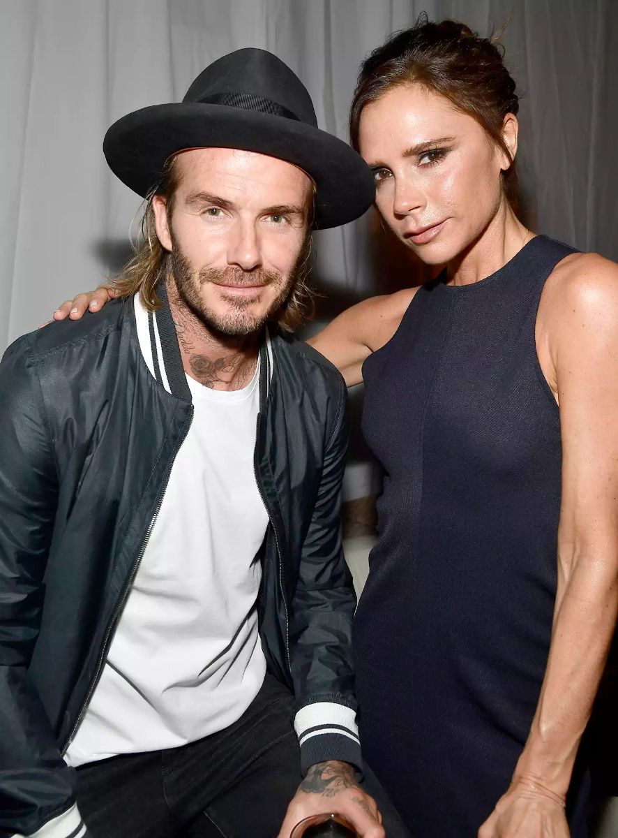 David & Victoria Beckham: Τα fashion trends που μας έχει χαρίσει το πιο iconic ζευγάρι