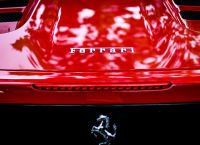 Ιταλία: Η Ferrari θα δέχεται στις ΗΠΑ πληρωμές με κρυπτονομίσματα για τα αυτοκίνητά της