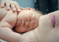 Στοιχεία σοκ για την υπογεννητικότητα στην Ελλάδα – Θα είμαστε λιγότεροι κατά 1,15 [vid]