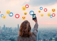 Στην «τσιμπίδα» του υπουργείου Ανάπτυξης οι influencers – Ξεκινούν έλεγχοι