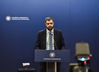 Μαρινάκης για επίθεση στον αστυνομικό: Κοινοί εγκληματίες οι δράστες Μαρινάκης για επίθεση στον αστυνομικό: Κοινοί εγκληματίες οι δράστες