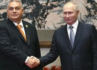 Συνάντηση Πούτιν-Όρμπαν: Η πρώτη ανάμεσα στον Ρώσο πρόεδρο και σε ηγέτη της ΕΕ μετά την εισβολή στην Ουκρανία