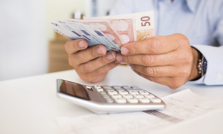 Φόρος 15% σε εφάπαξ παροχές- Τι προβλέπει το μίνι ασφαλιστικό [vid]