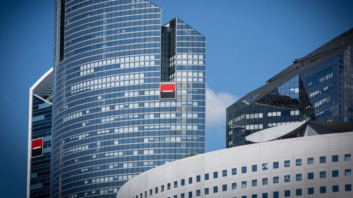 Société Générale: Η αναβάθμιση της Ελλάδας αναμενόμενη σε σχέση με της Ιταλίας