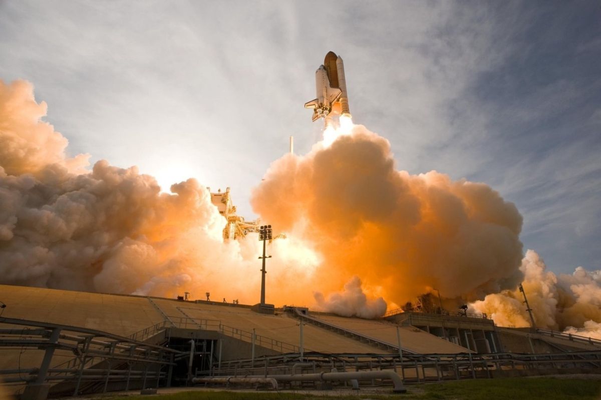 Μασκ: Πώς το Starlink πυροδοτεί ένα νέο είδος διαστημικού πολέμου