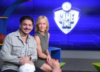 Ο Stan τραγουδάει «Επικίνδυνα» στο ΟΠΑΠ Game Time για το Ελλάδα-Ιρλανδία