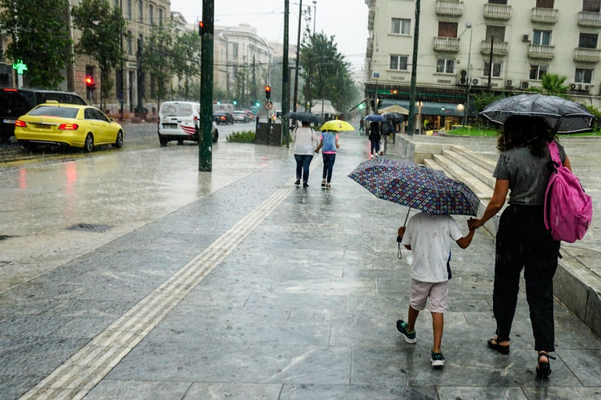 Έκτακτο δελτίο καιρού: Σε ποιες περιοχές θα δημειωθούν καταιγίδες ανήμερα των Θεοφανίων