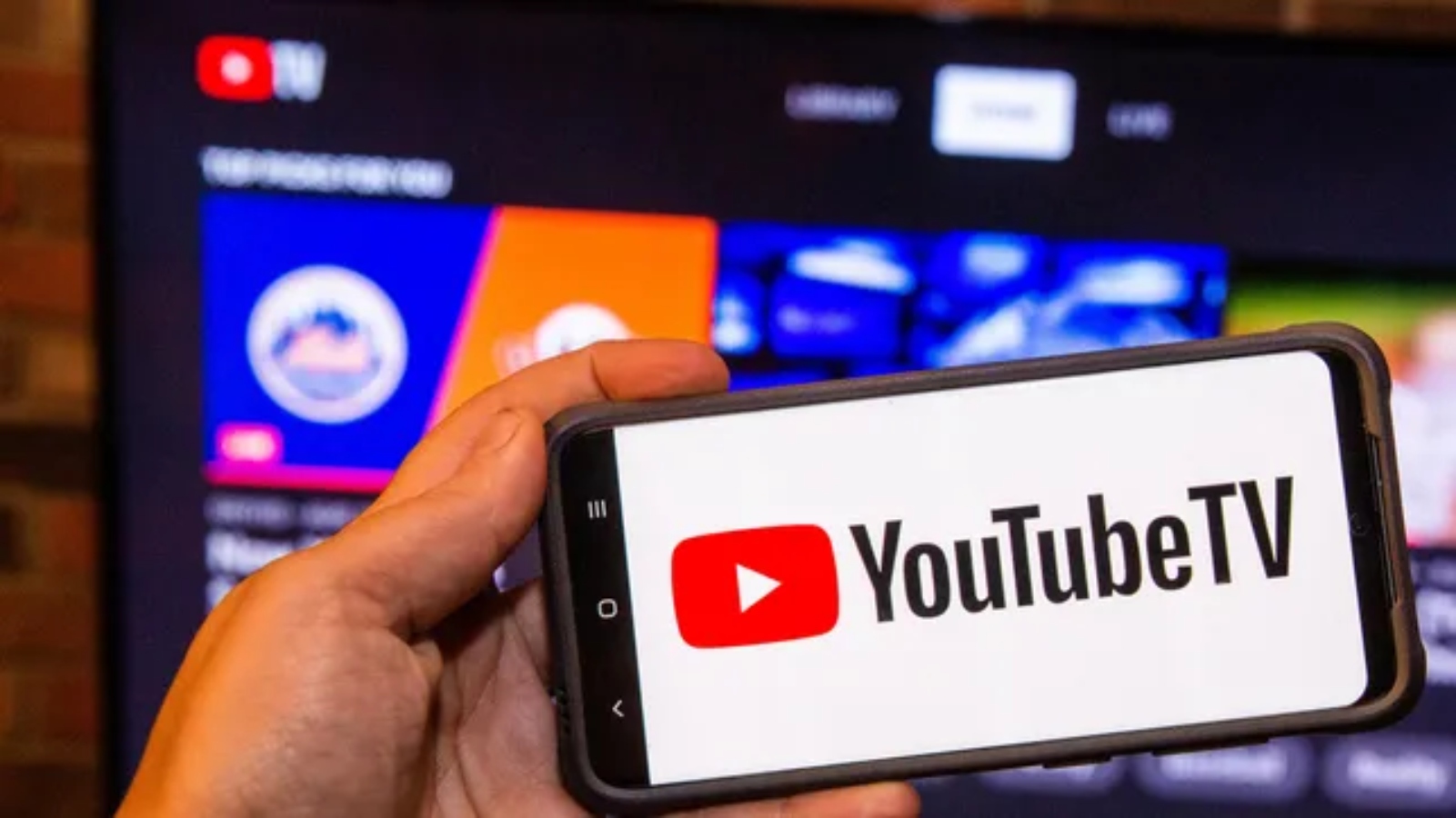 Ε.Ε.: Κάλεσε το YouTube να συμμορφωθεί με τους κανόνες για παραπληροφόρηση για τη σύγκρουση Ισραήλ-Χαμάς