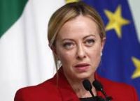 Μελόνι: Διαψεύδει τις φήμες για πτώση της κυβέρνησής της