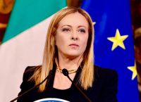 Μελόνι: Δίνει το φιλί της ζωής στην ιταλική οικονομία με “ένεση” 24 δις ευρώ
