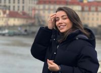 Πιο σέξι… δεν γίνεται! Εντυπωσιακό μοντέλο με πανέμορφο βλέμμα και κολασμένο κορμί