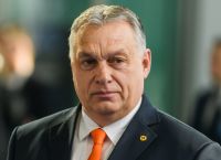 Όρμπαν: Καθυστερεί την ένταξη της Σουηδίας στο ΝΑΤΟ