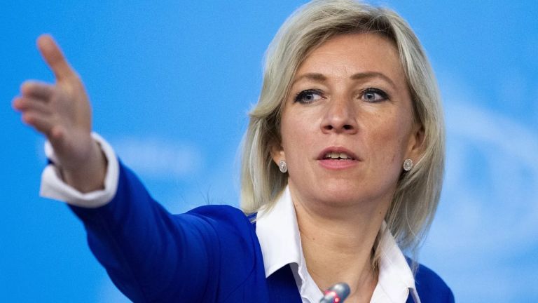 Ζαχάροβα κατά Κύπρου: Θρασύτατη η απέλαση Ρώσου δημοσιογράφου