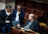 ΣΥΡΙΖΑ: Νέα κλιμάκωση της έντασης μεταξύ Προεδρικών και Ομπρέλας