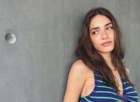 Χαμός με Κύπρια πρωταγωνίστρια από τη “Γη της Ελιάς” – “Κόλαση” με μικροσκοπικό μπικίνι